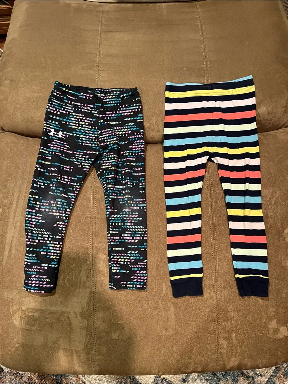 Girls lot of 3T clothing. Shirts, pjs, leggings/pants.
